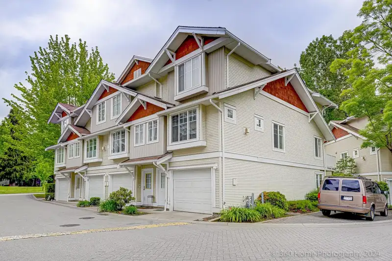 4 12110 75A AVENUE - photo 1 of 1