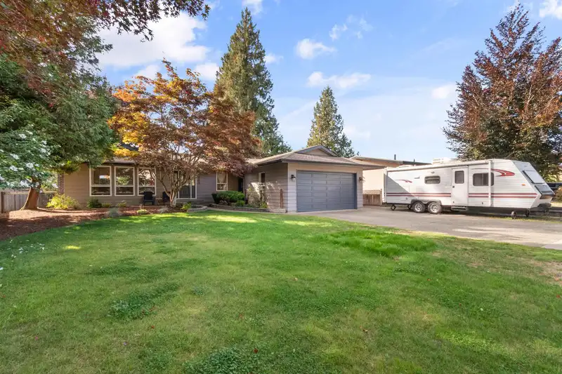 2283 ANORA DRIVE - photo 2 of 40
