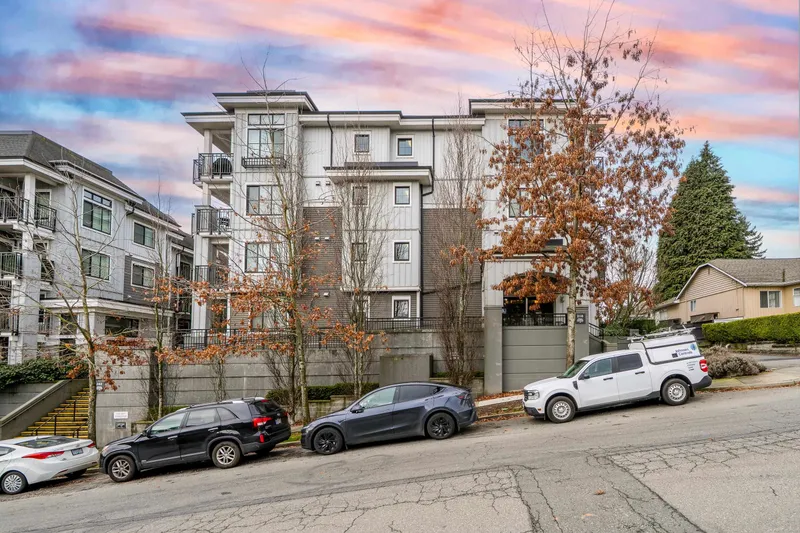 409 210 LEBLEU STREET - photo 2 of 25