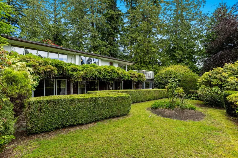 2912 ROSEBERY AVENUE - photo 4 of 25