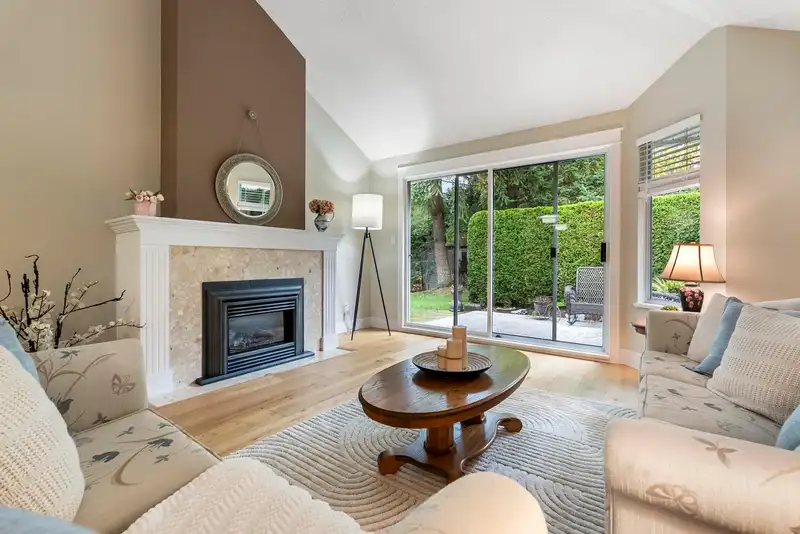 29 2672 151ST STREET - photo 2 of 37