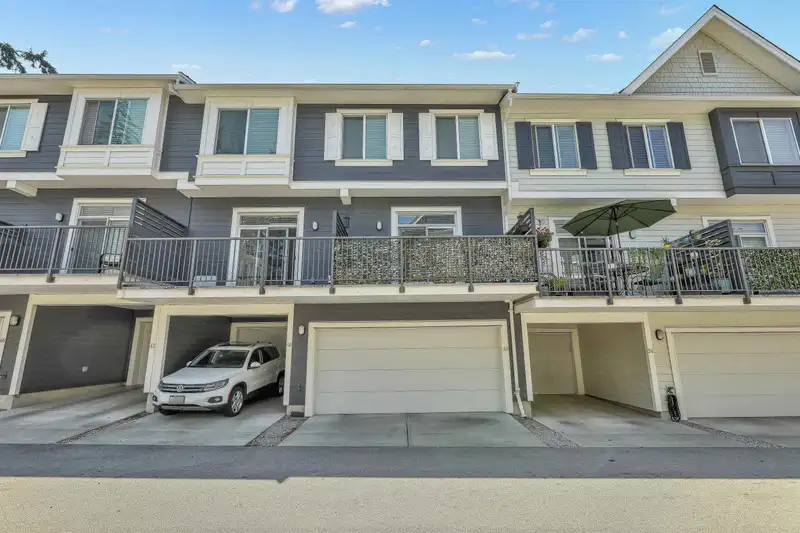 49 16678 25 AVENUE - photo 1 of 40