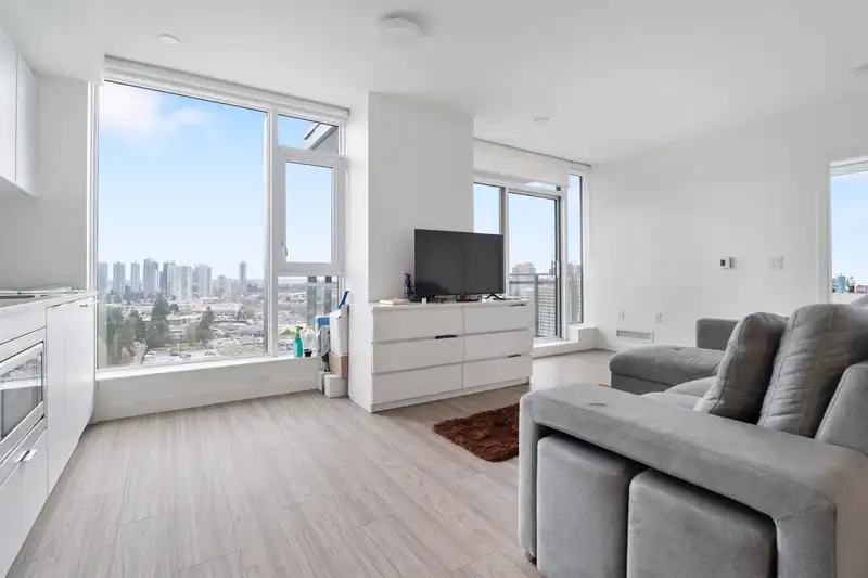 1605 13675 107A AVENUE - photo 4 of 15