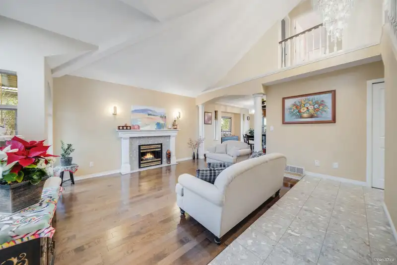 2659 FORTRESS DRIVE - photo 3 of 40