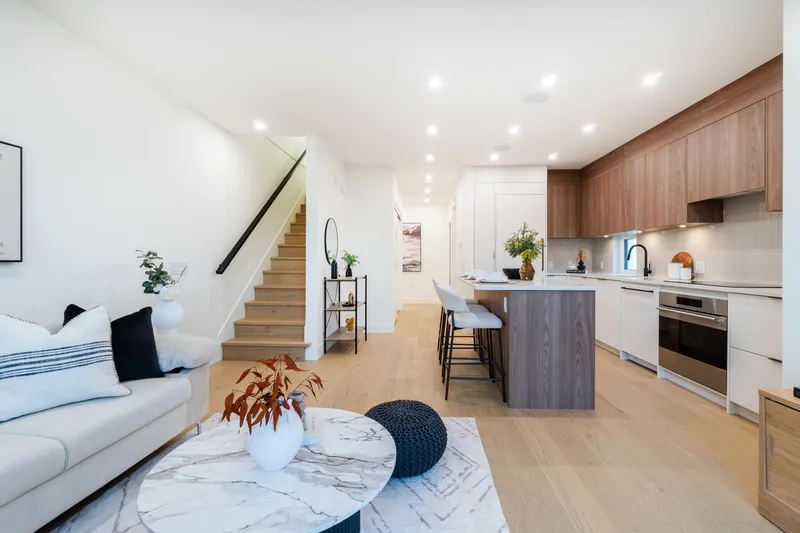 103 1550 E 3RD AVENUE - photo 3 of 25