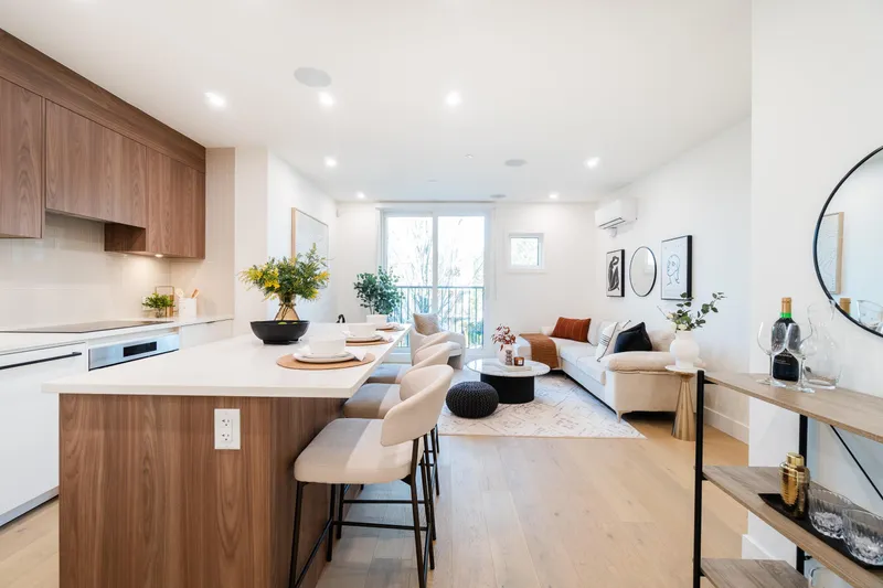 103 1550 E 3RD AVENUE - photo 4 of 25