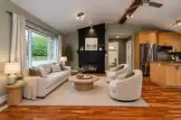 1032 GLENAYRE DRIVE - thumbnail 5