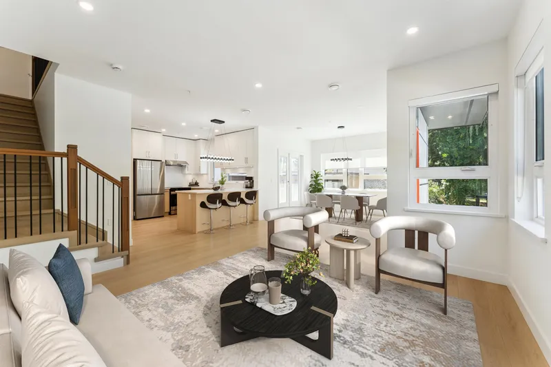 844 ST. DENIS AVENUE - photo 2 of 25