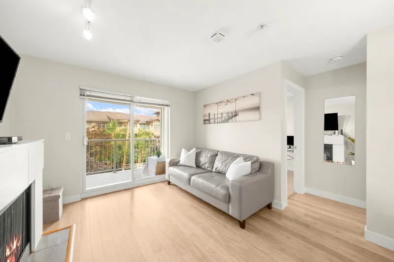 305 19388 65 AVENUE - photo 3 of 24