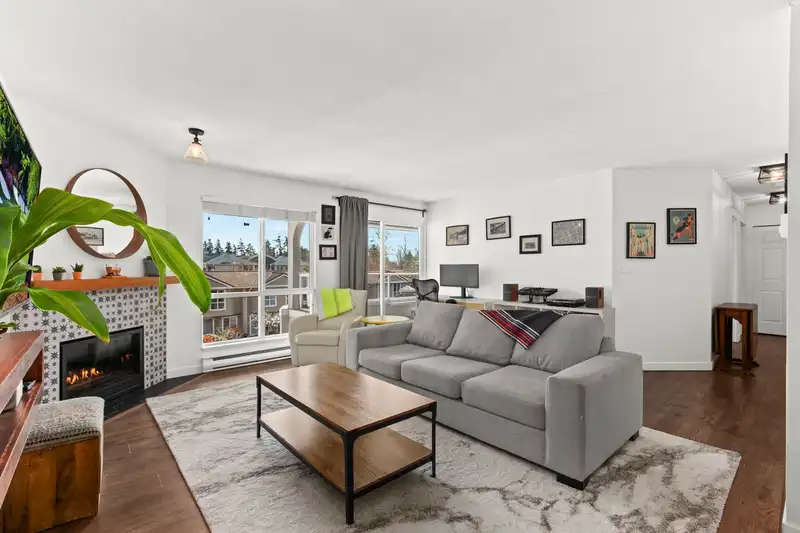 309 15875 MARINE DRIVE - photo 1 of 25
