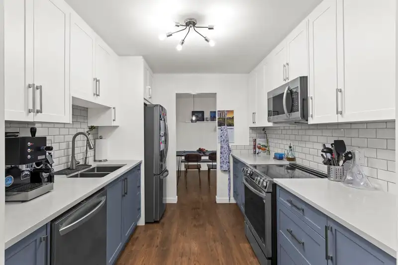 309 15875 MARINE DRIVE - photo 2 of 25