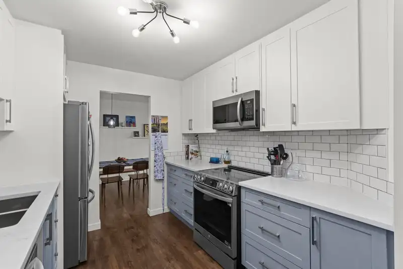 309 15875 MARINE DRIVE - photo 3 of 25