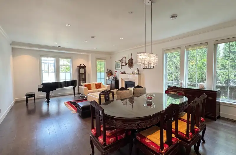 1028 W 58TH AVENUE - photo 2 of 11