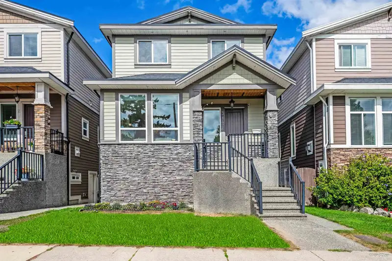 3 1426 FINLAY STREET - photo 1 of 40