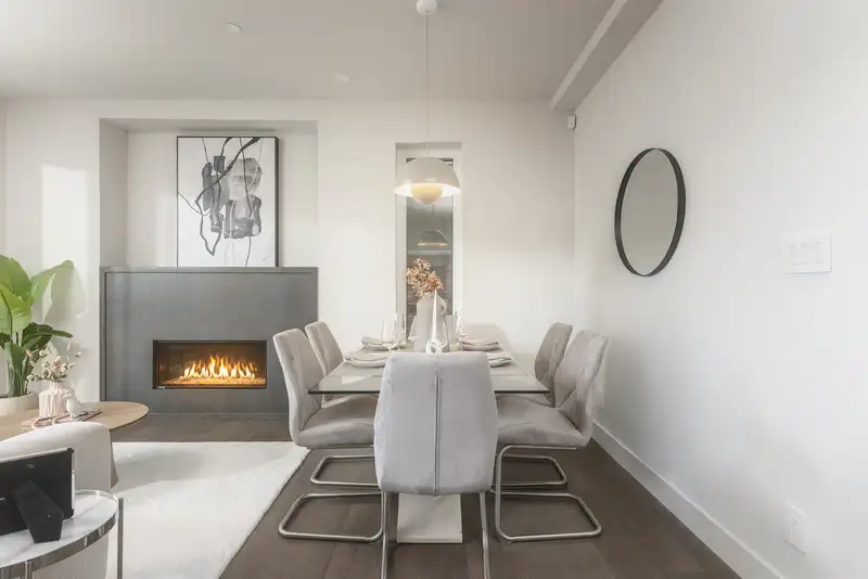 1 638 E 46TH AVENUE - photo 1 of 28