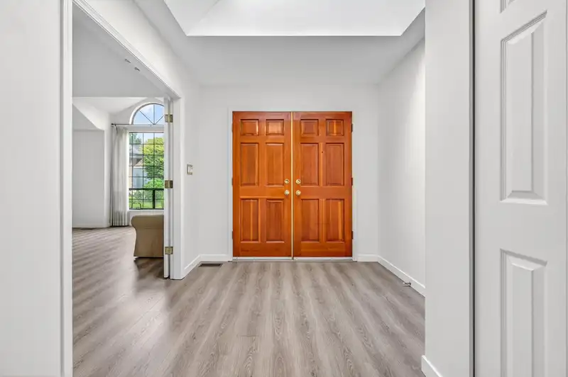 10467 GLENBROOK GROVE - photo 3 of 40