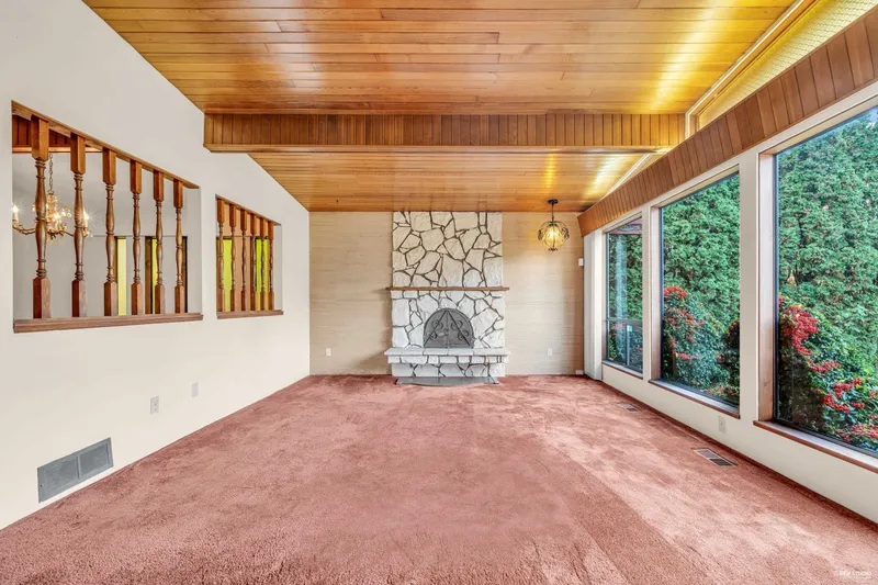 8880 CARMICHAEL STREET - photo 4 of 25