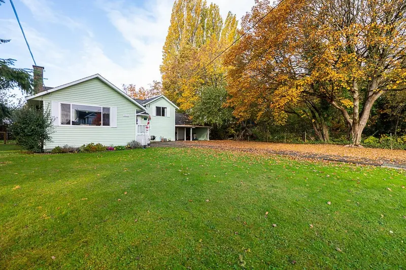 13151 NO 3 ROAD - photo 3 of 25