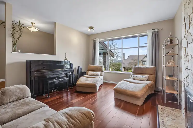 2577 TRILLIUM PLACE - photo 3 of 37