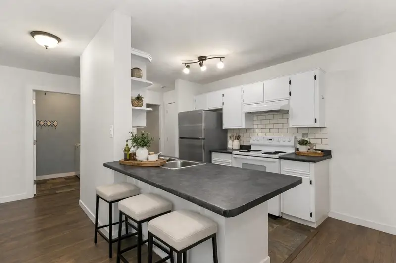 119 1755 SALTON ROAD - photo 1 of 25