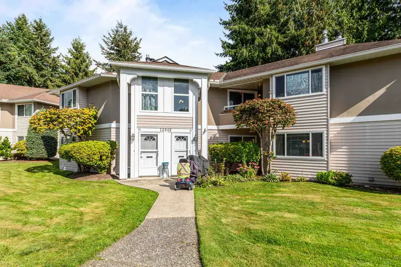 14 14846 100 AVENUE - photo 1 of 37