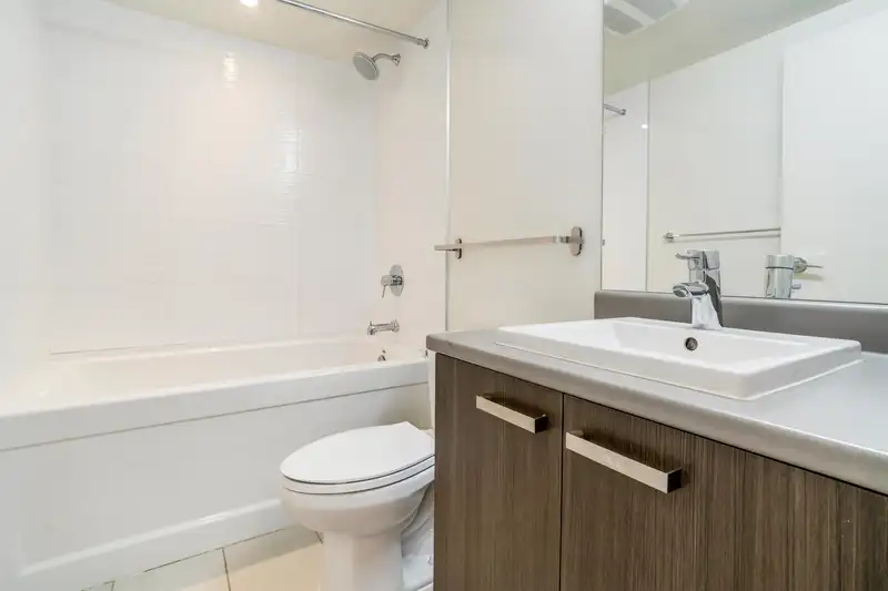 3707 13325 102A AVENUE - photo 3 of 39