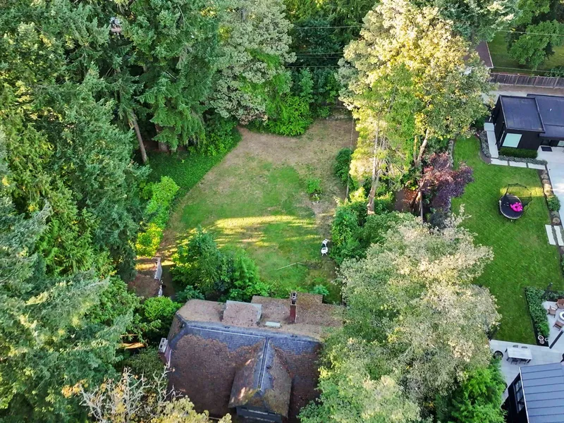 4755 W 6TH AVENUE - photo 4 of 9