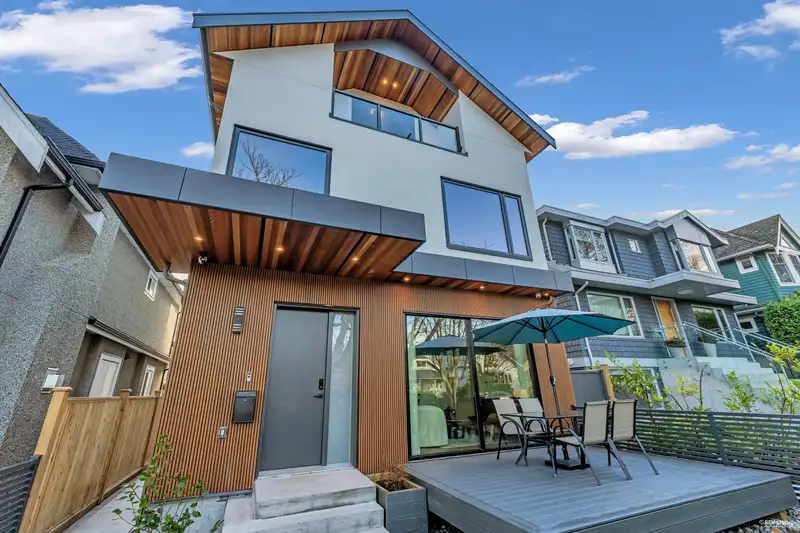 1 4150 W 14TH AVENUE - photo 3 of 21