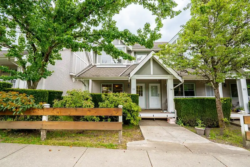 25 6555 192A STREET - photo 2 of 35