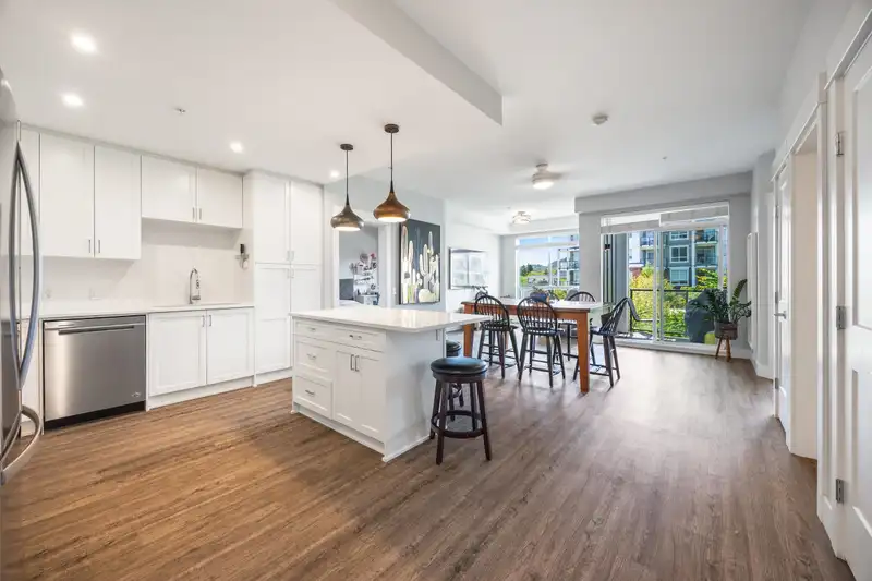 3413 2180 KELLY AVENUE - photo 1 of 35
