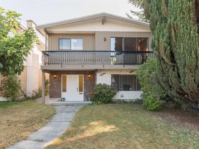 4930 DUNBAR STREET - photo 1 of 10