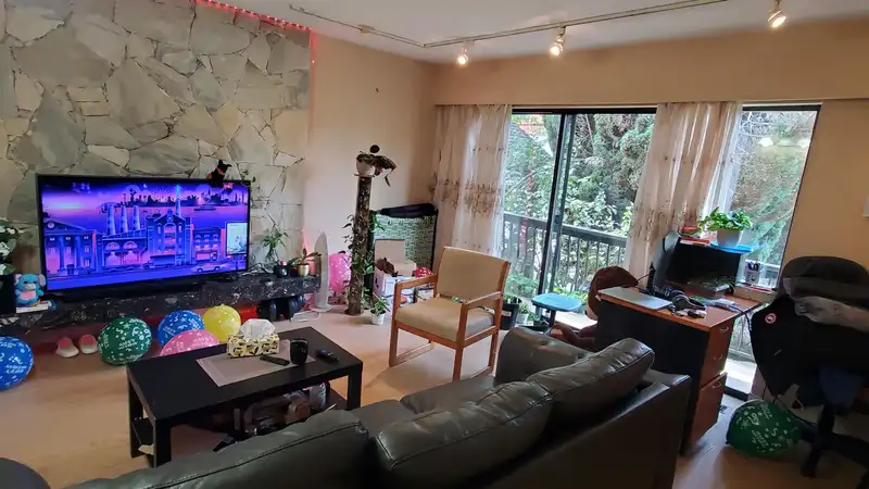4930 DUNBAR STREET - photo 4 of 10