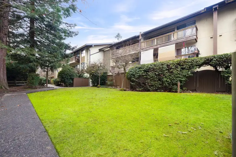 103 14945 100 AVENUE - photo 2 of 15