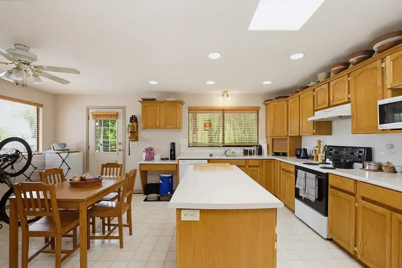 32868 ORCHID CRESCENT - photo 3 of 40
