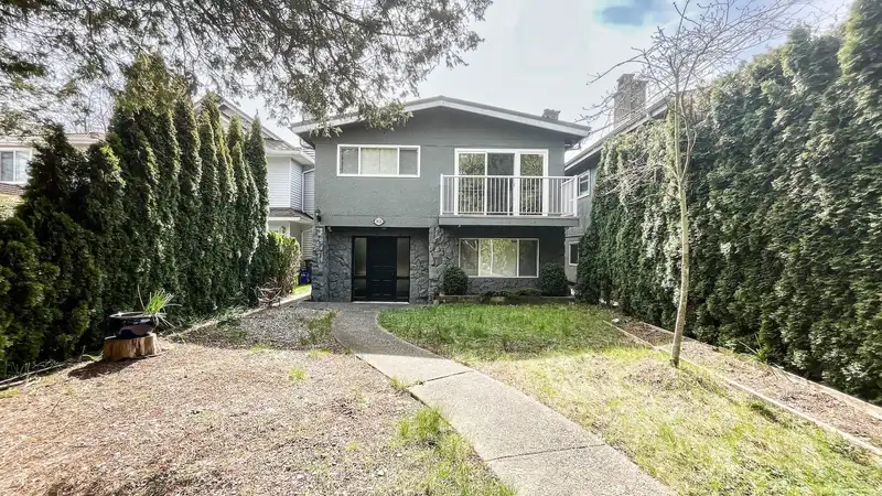 1420 PARK DRIVE - photo 1 of 40