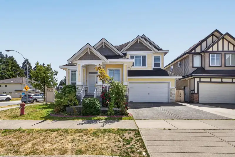 13296 62A AVENUE - photo 2 of 40