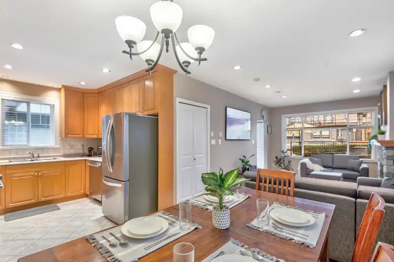 4355 ALBERT STREET - photo 3 of 36