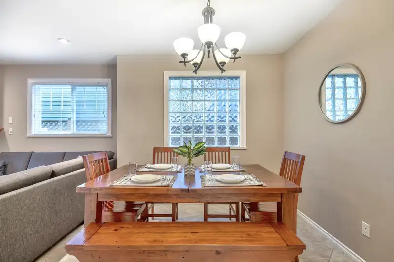 4355 ALBERT STREET - photo 4 of 36