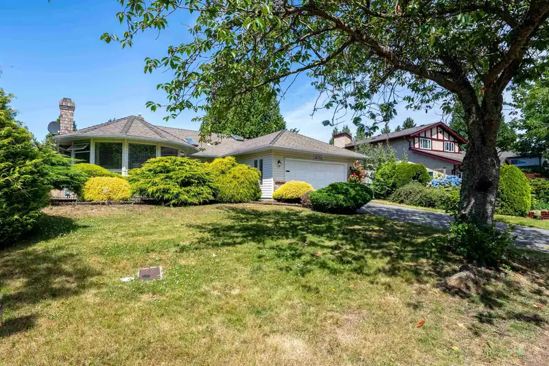 14151 16A AVENUE - photo 2 of 26