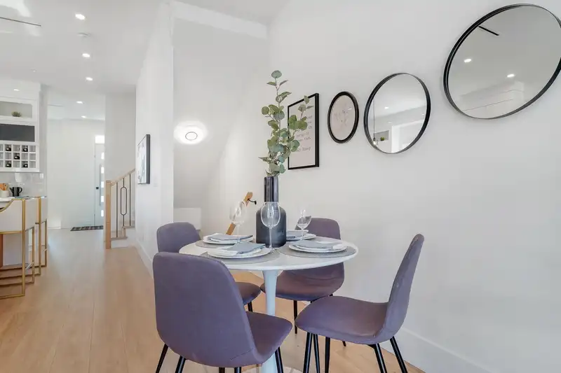 2 122 EIGHTH AVENUE - photo 4 of 18