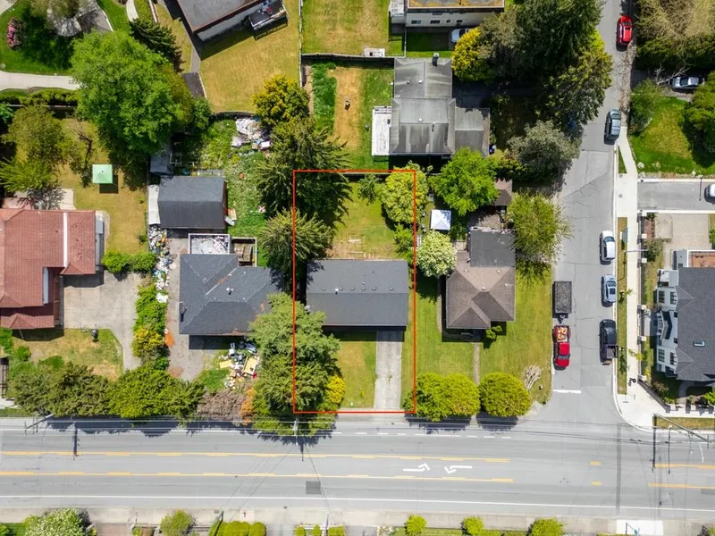 9520 WILLIAMS ROAD - photo 2 of 25