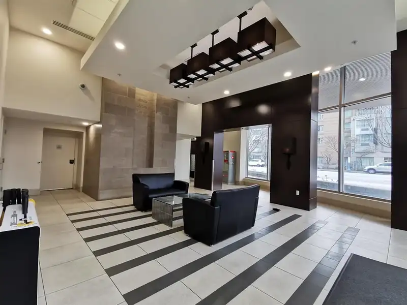 1805 7371 WESTMINSTER HIGHWAY - photo 2 of 15