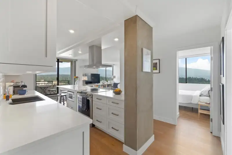 2204 1816 HARO STREET - photo 1 of 28