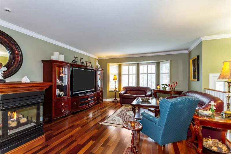 12193 LINDSAY PLACE - photo 3 of 25