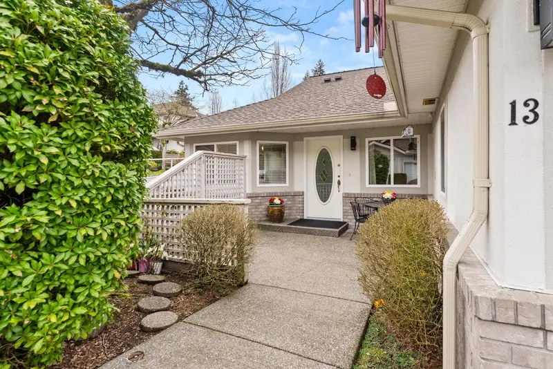 13 15099 28TH AVENUE - photo 3 of 25