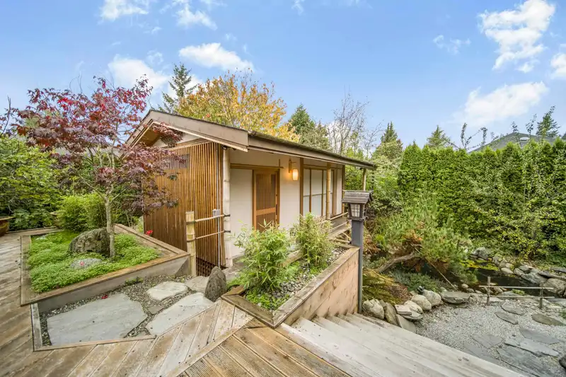 2089 134 STREET - photo 4 of 21