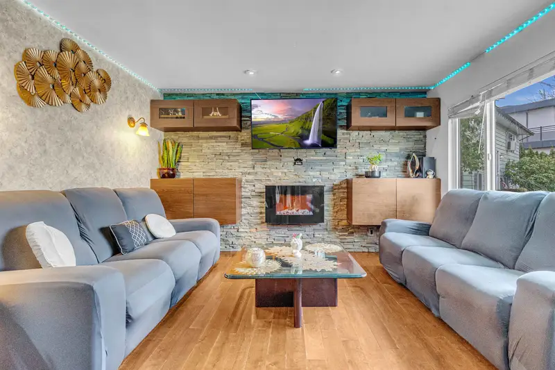 18296 BAYARD PLACE - photo 2 of 21