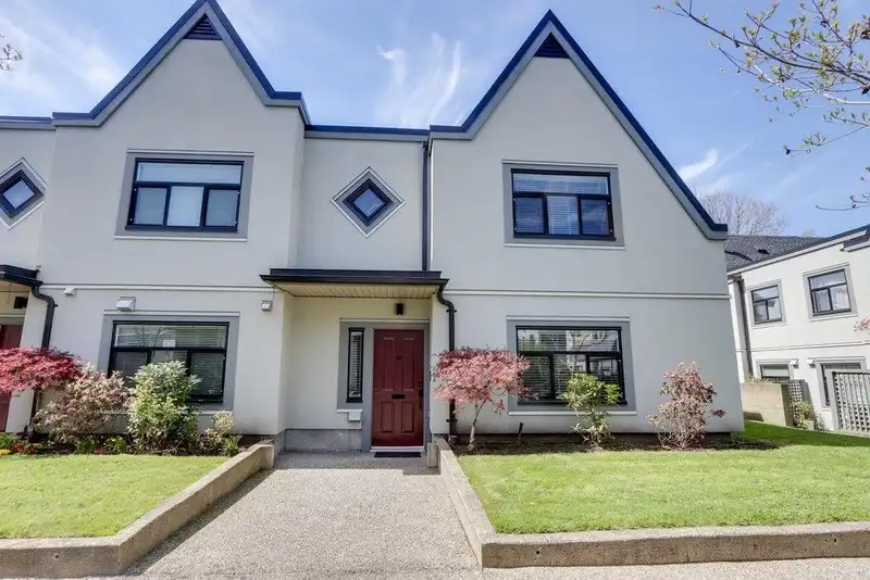 31 888 W 16TH STREET - photo 1 of 33