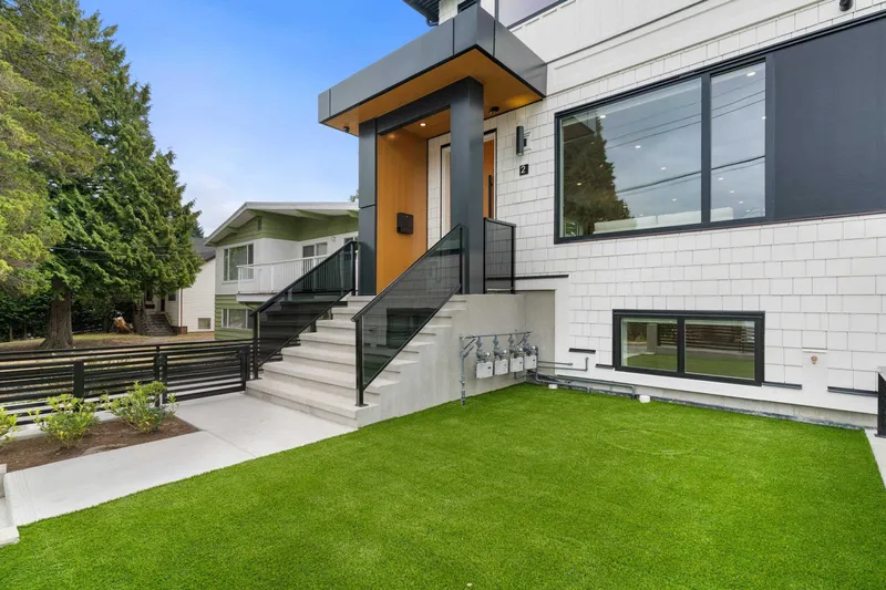 2 7822 GOODLAD STREET - photo 4 of 25