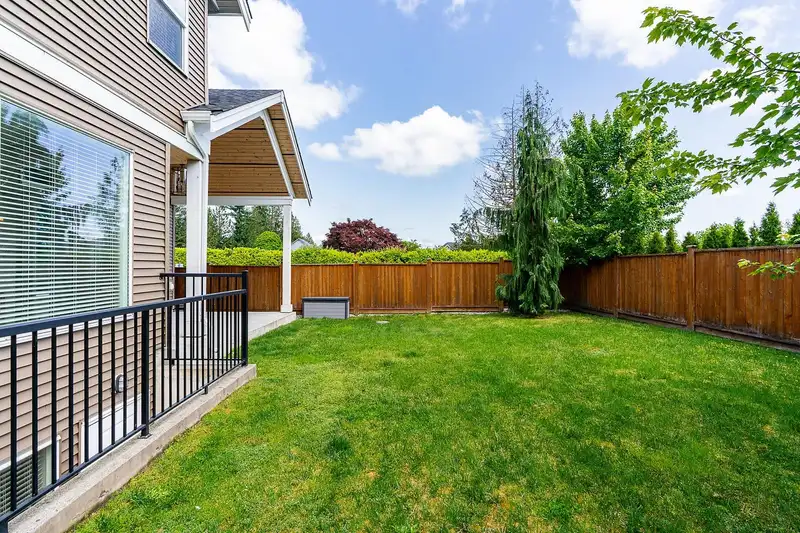8462 206 STREET - photo 4 of 40